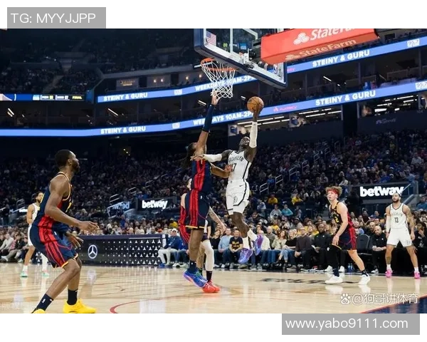 勇士与篮网激战正酣比分背后揭示两队实力对比与战术博弈