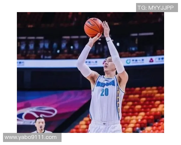 翟晓川：从篮球场上的拼搏者到社会责任的践行者，展现多元人生的精彩旅程