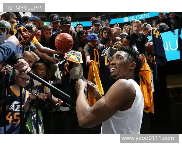 贾雷斯沃克的篮球之路：从新星到未来巨星的成长历程