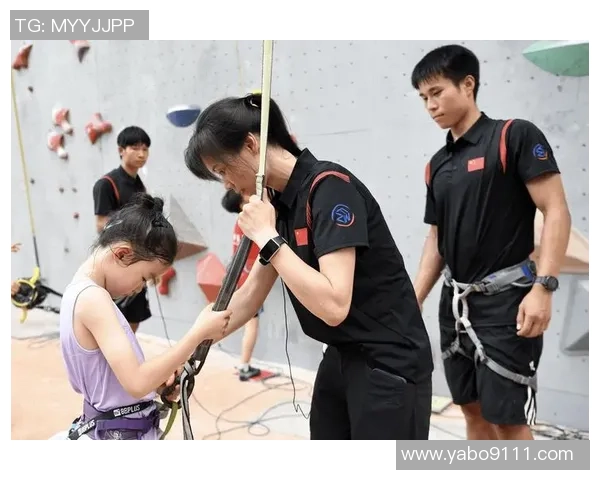 成都攀岩队的控制策略与攀岩热点现象深度解析